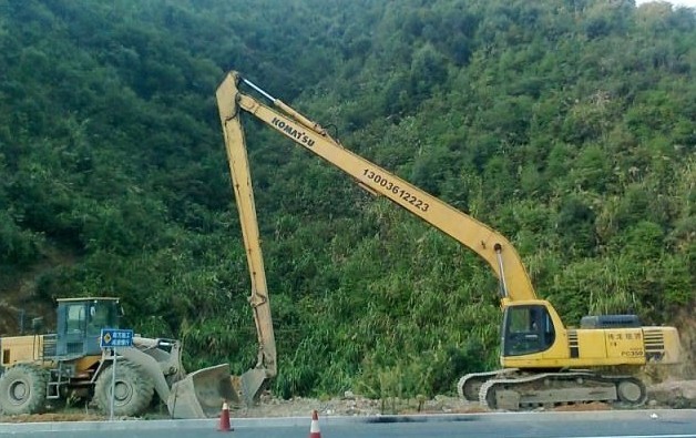 長臂挖掘機(jī)廠家、長臂挖掘機(jī)廠家定制、長臂挖掘機(jī)廠家改裝