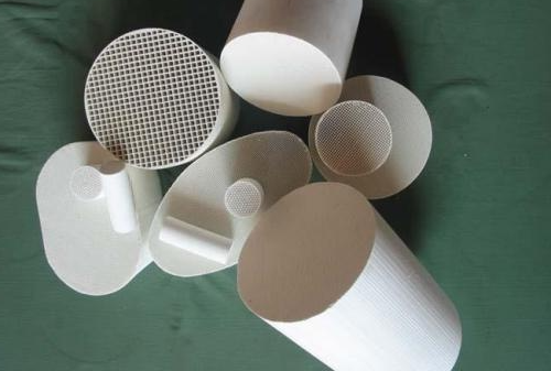 【長興實業(yè)】類球形改性α氧化鋁的特點及應(yīng)用