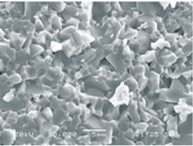 【濟源更新】99氧化鋁造粒粉的特點及應用